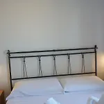 Oasis Guest house *